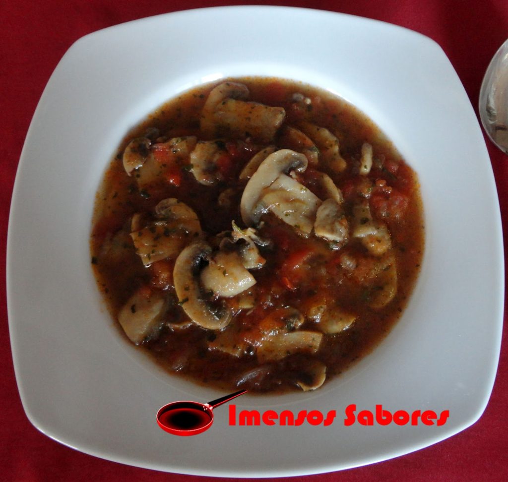 Sopa de cogumelos picante