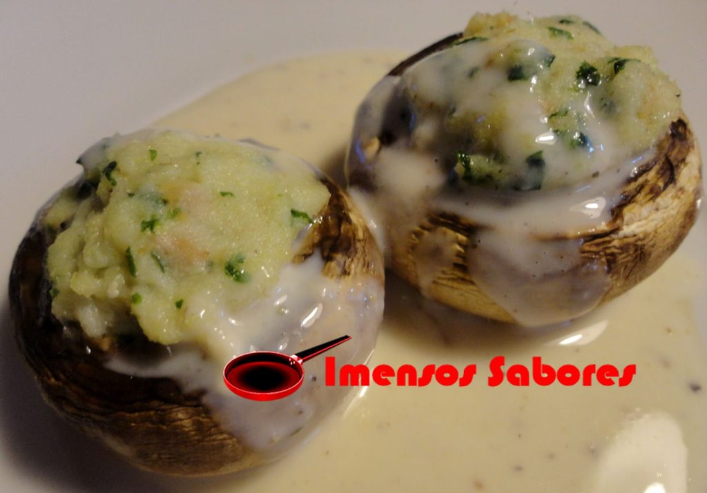 Cogumelos recheados com bacalhau