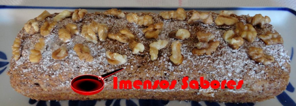 Bolo de cenoura e nozes