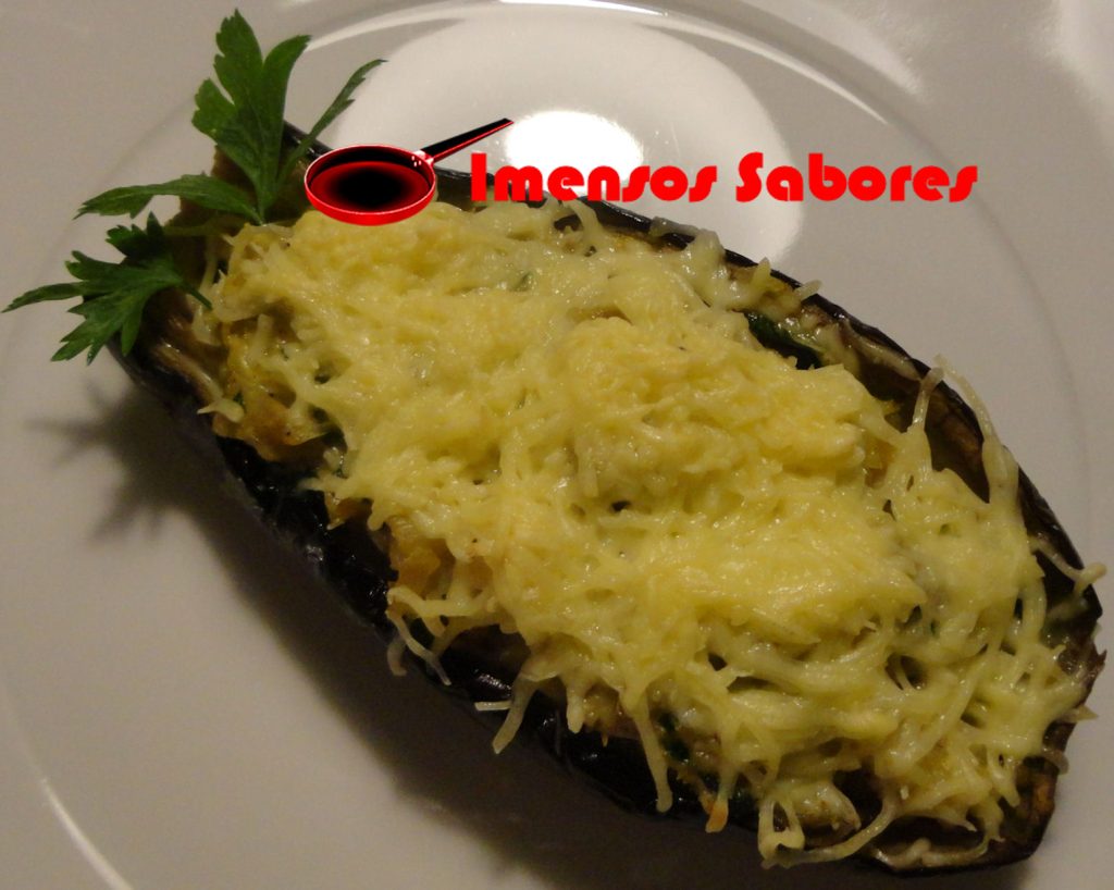 Beringela recheada com bacalhau