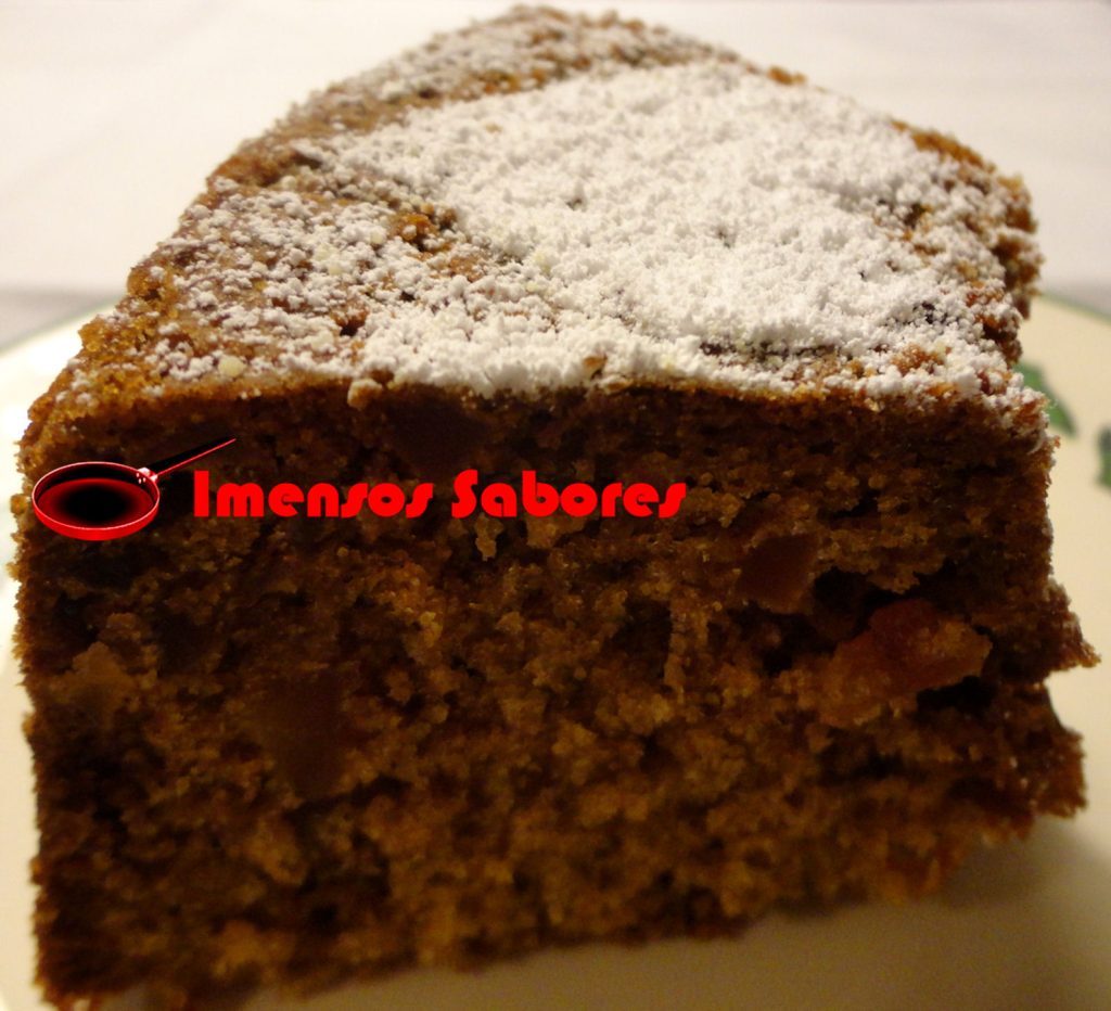 Bolo de mel, azeite e fruta cítrica cristalizada