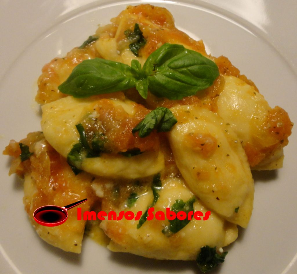 Ravioli de queijo camembert