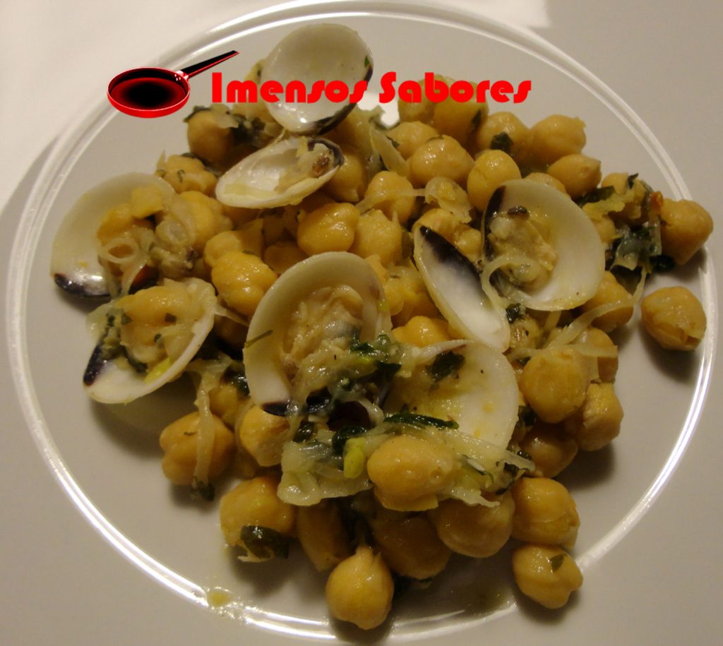 Grão-de-bico com amêijoas (vôngole)