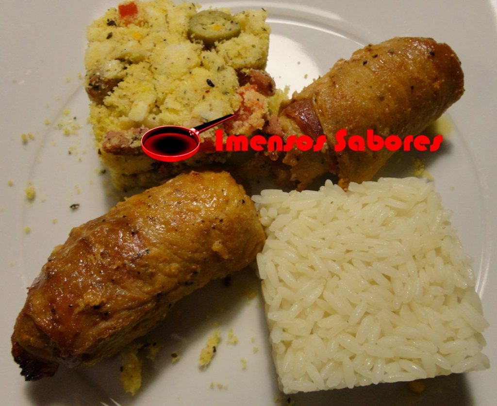 Bife a role de porco e farofa fria com palmito