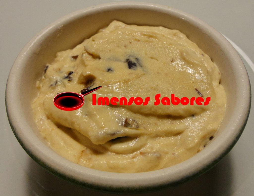 Gelado de ameixa seca