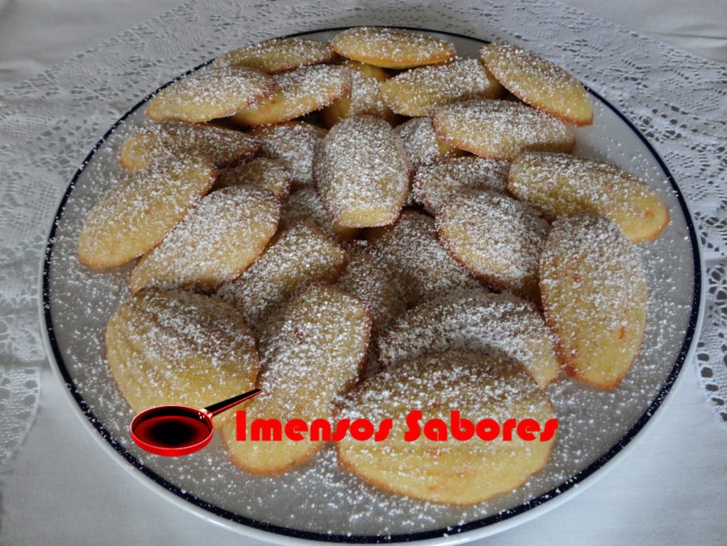 Madalenas com pistaches