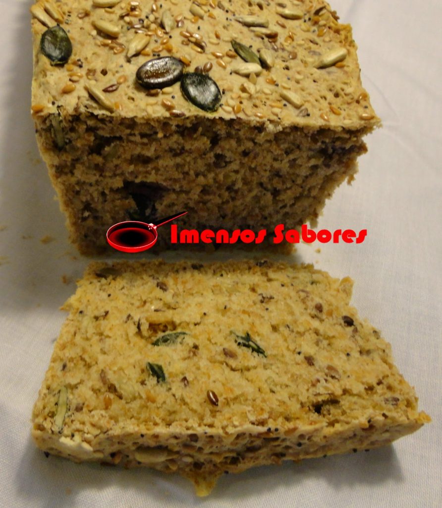 Pão de forma com mistura de sementes