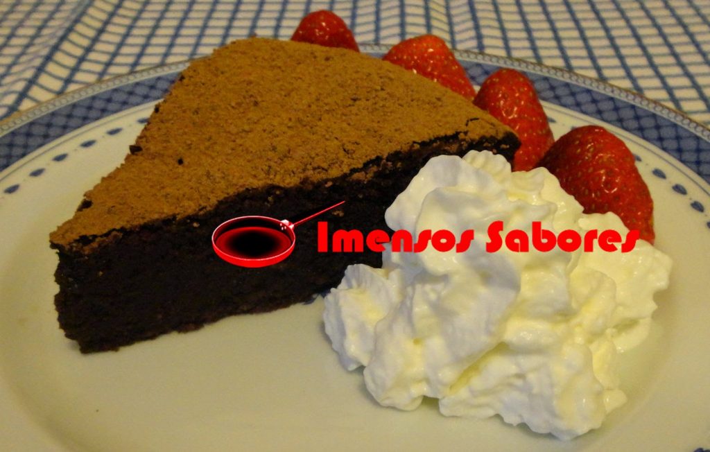 Torta de chocolate com amêndoas