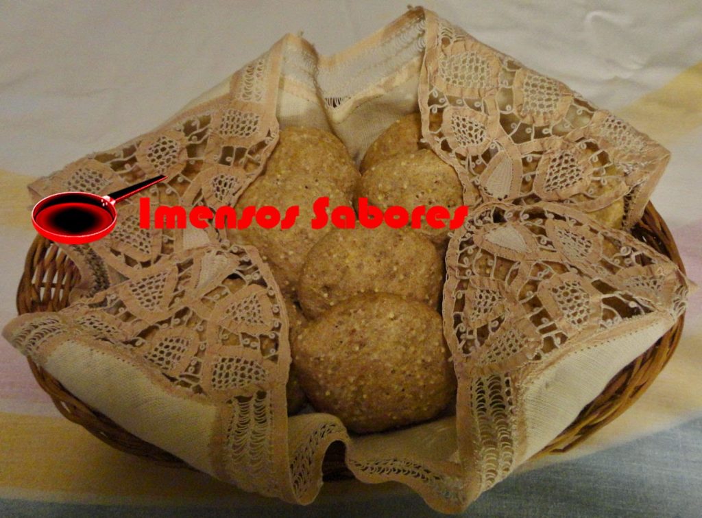 Pão com milho de painço (millet)