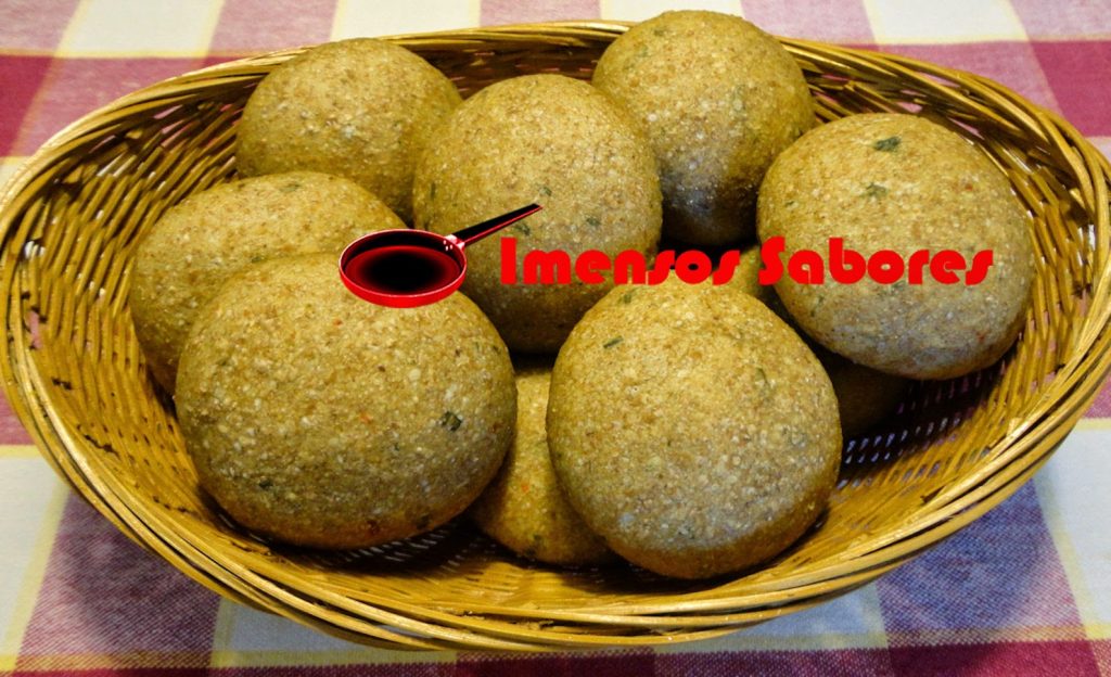 Pão com pimenta recheado com queijo brie