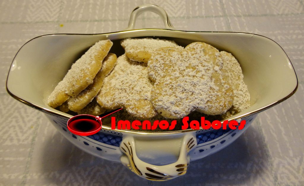 Biscoitos de avelã