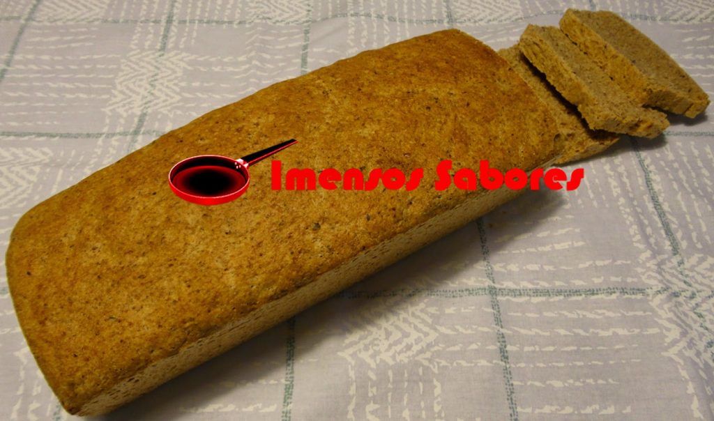 Pão com espelta integral e avelãs