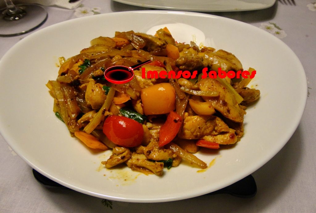 Frango à moda oriental
