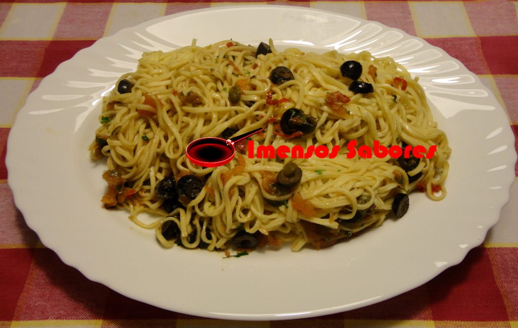 Espaguete a putanesca