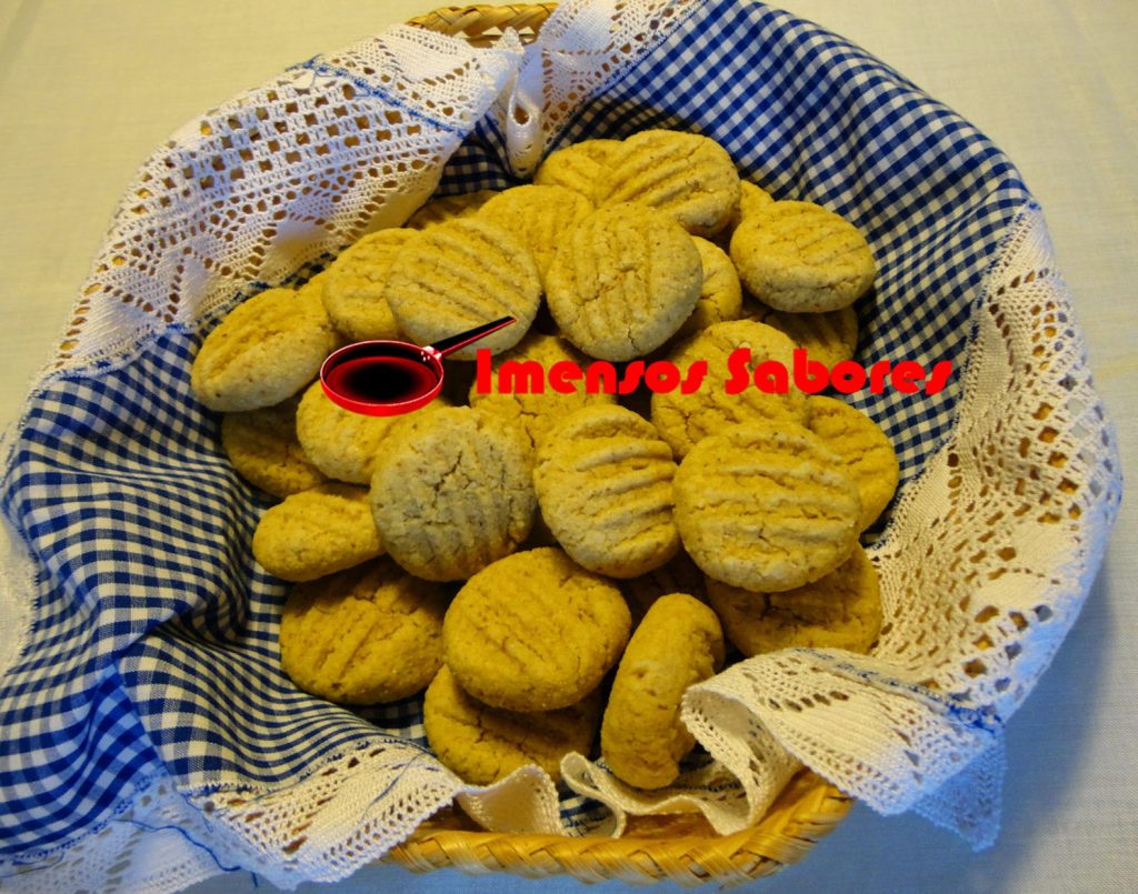 Biscoito integral com amêndoas e teff