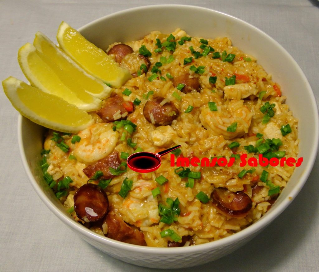 Jambalaya – Arroz com frango, camarão e chouriço