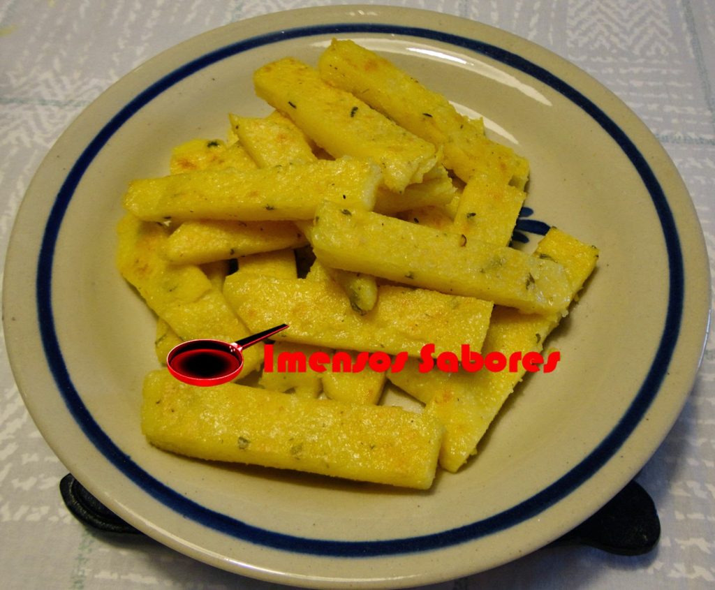 Polenta com ervas grelhada