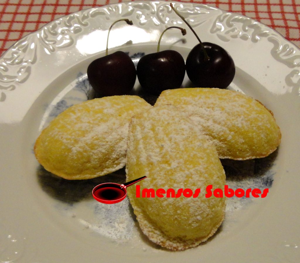 Madeleine com mel e limão