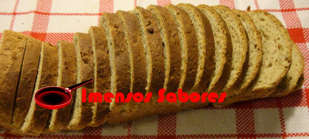 Pão com mistura de farinhas e sementes