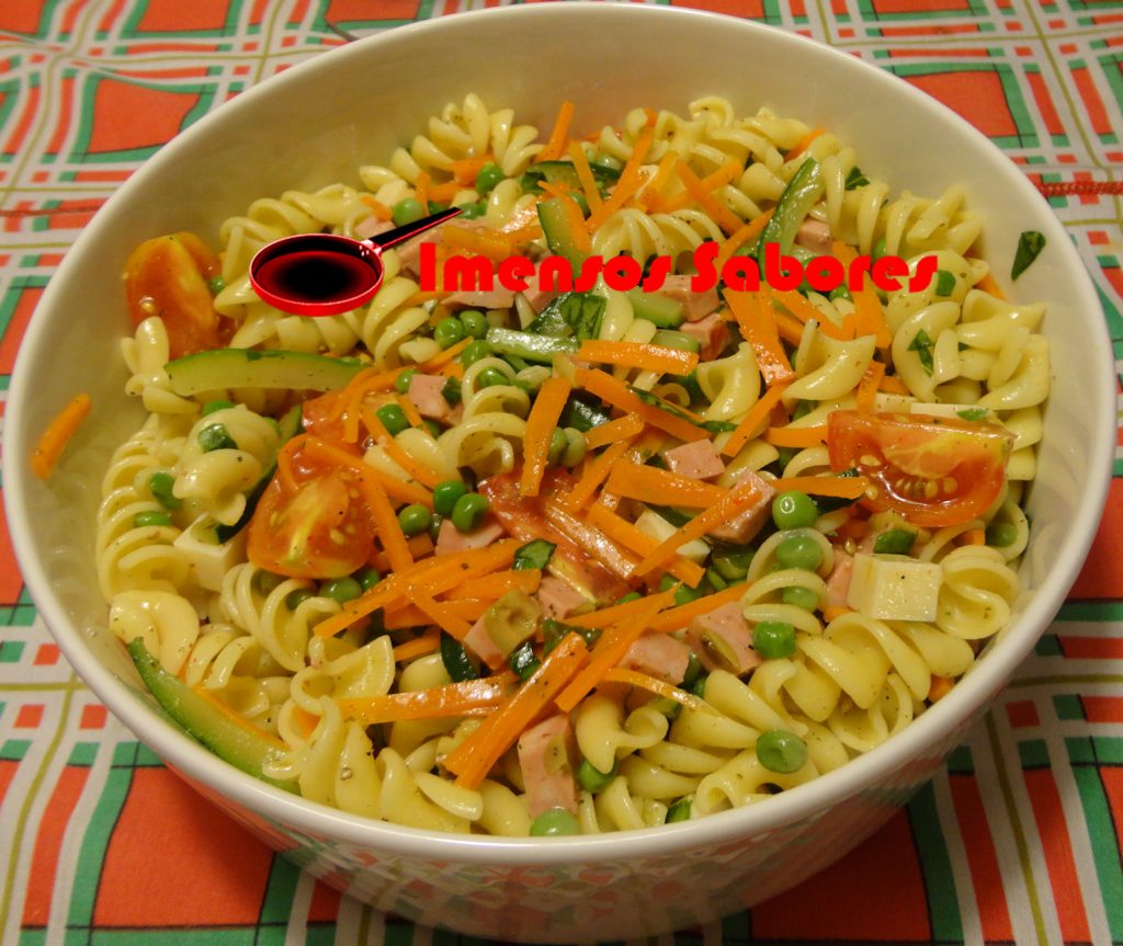 Salada De Macarr O Com Legumes E Mortadela Imensos Sabores