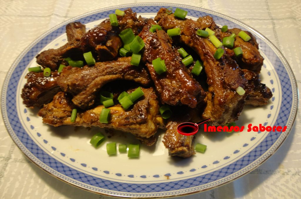 Costelinhas de porco com cinco especiarias chinesas