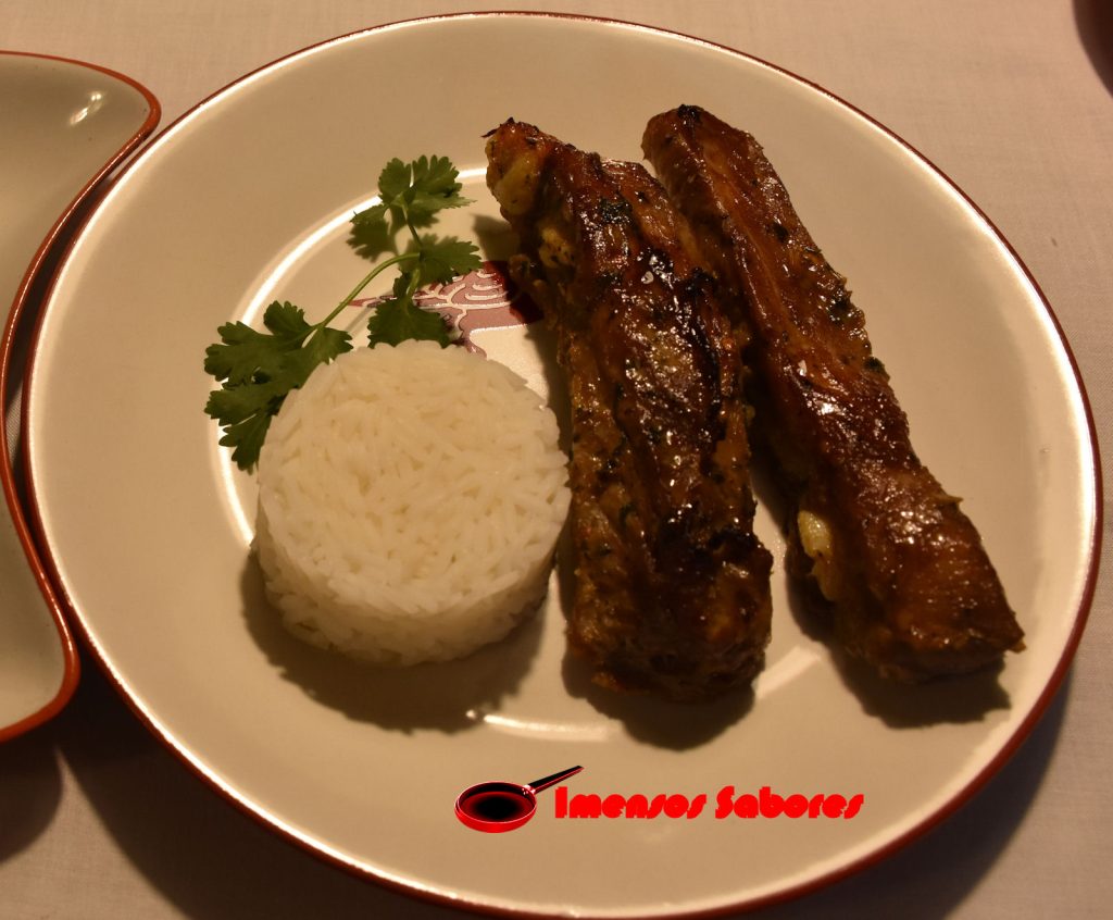 Costelinhas de porco a moda thai