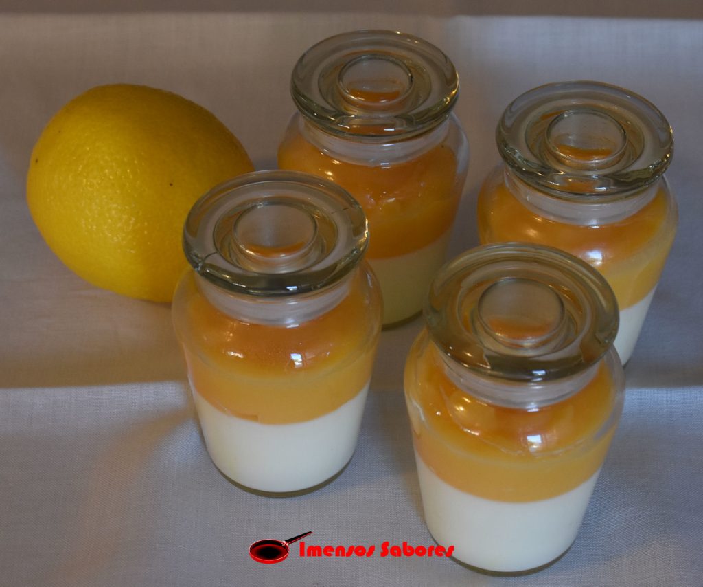 Panna cotta com coalhada de limão (lemon curd)