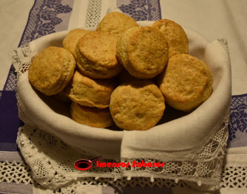 Scones de queijo