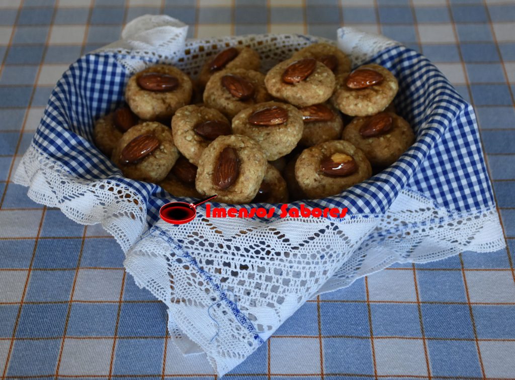 Biscoitos de amêndoas com mel
