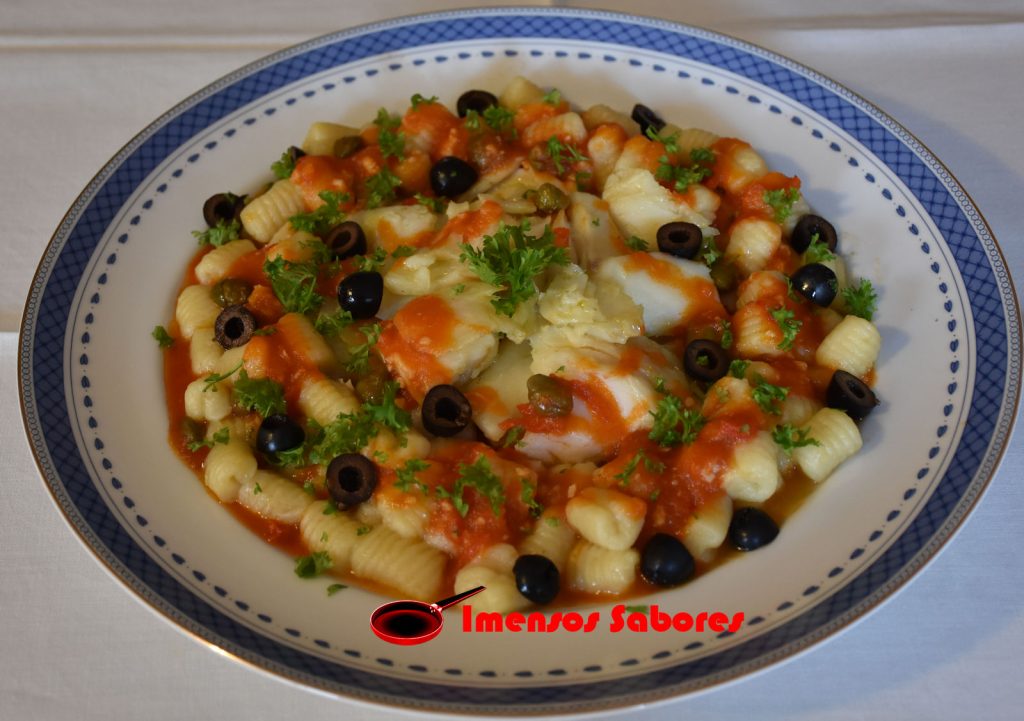 Bacalhau à putanesca com nhoque