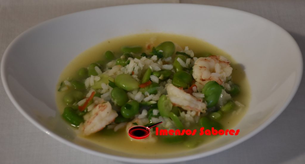 Risoto de camarão e favas