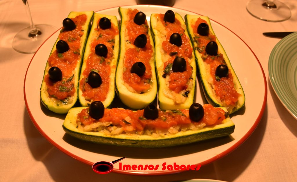 Courgette (abobrinha) recheada com bacalhau