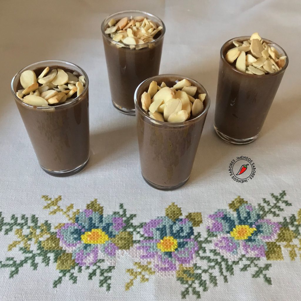 Arroz doce com alfarroba e mel