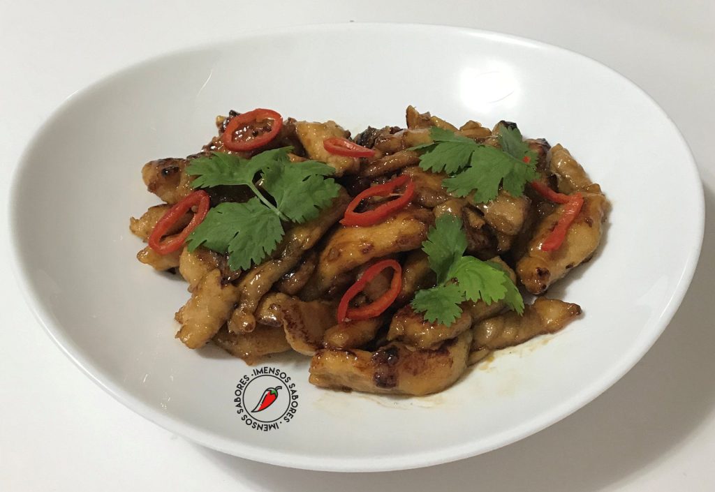 Tiras de frango com gengibre agridoce