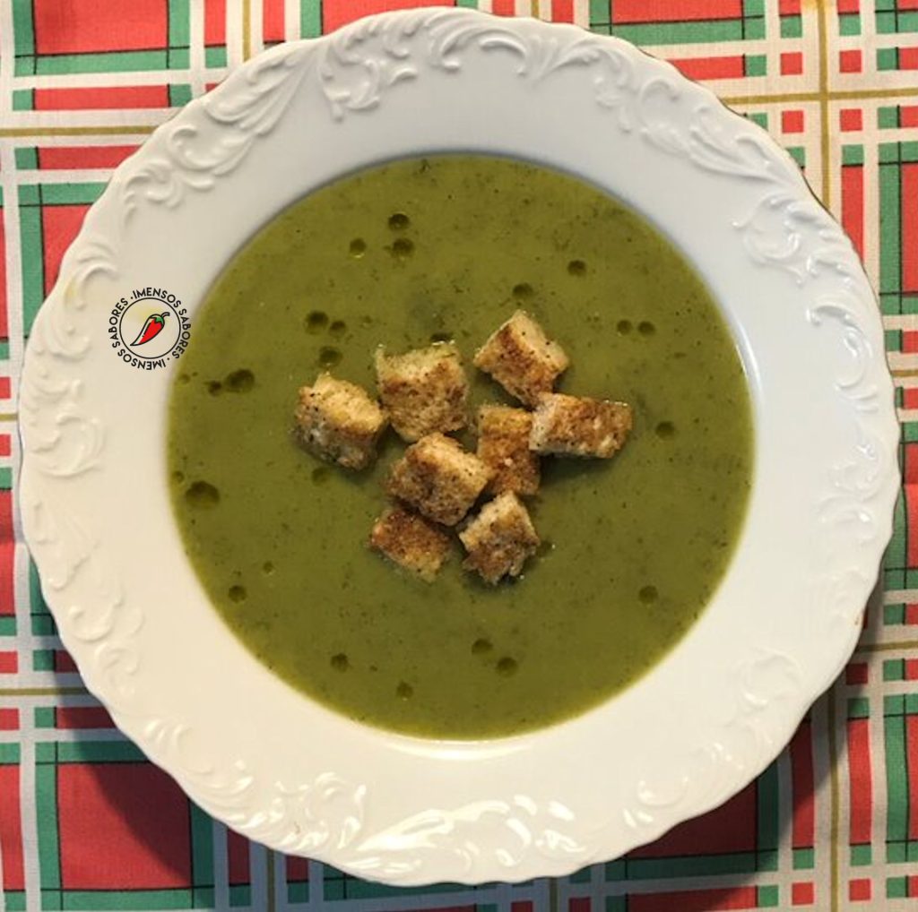 Creme de abobrinha (courgette) com ervas