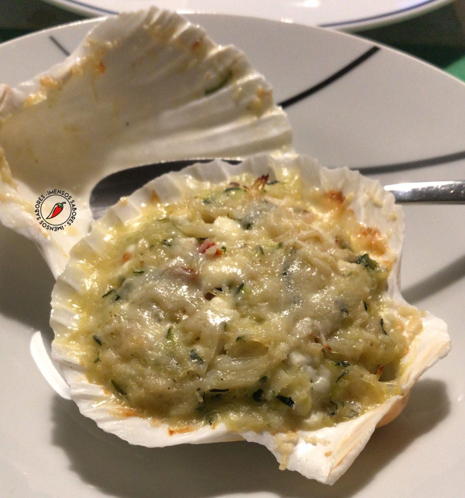 Conchas de bacalhau com abobrinha (courgette)