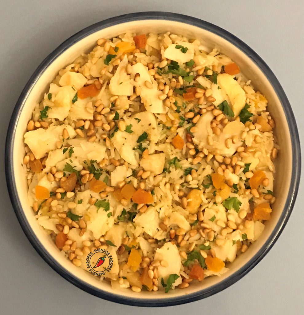 Arroz de bacalhau com damasco e pinoli