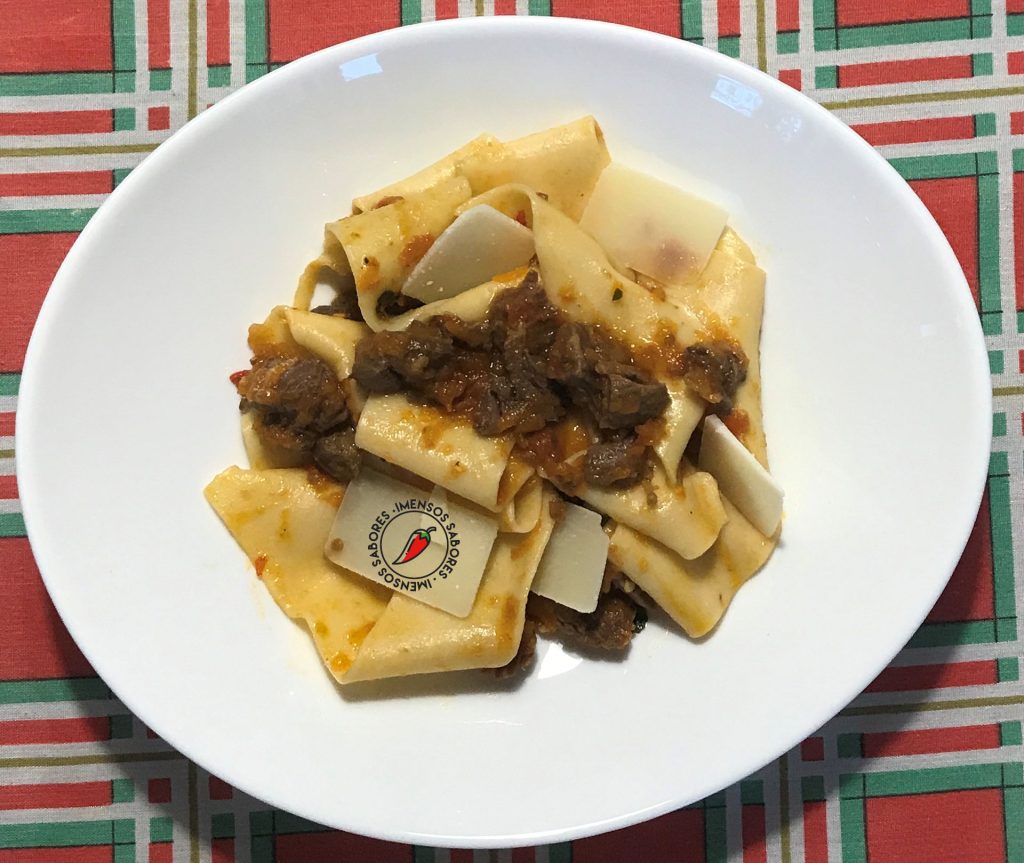 Pappardelle com ossobuco