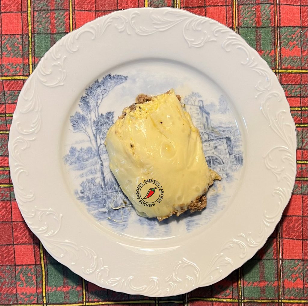 Carne moída gratinada com milho e iogurte