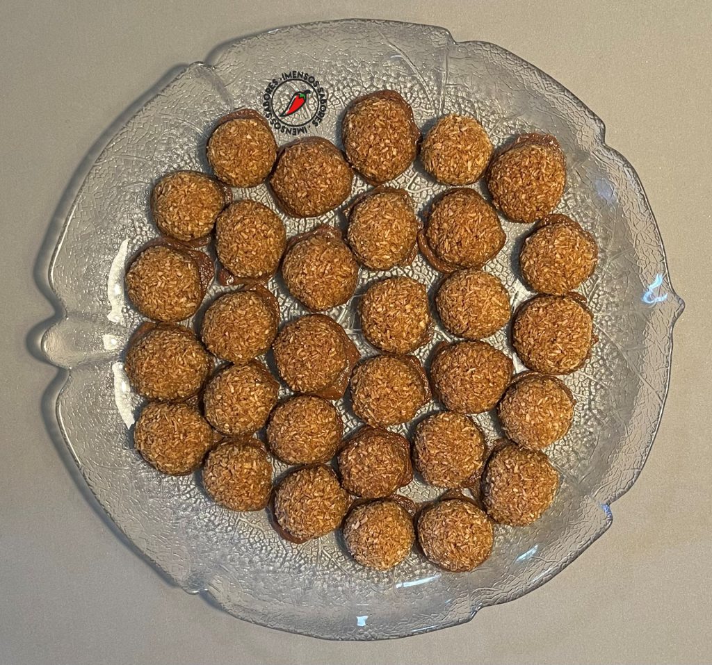 Docinhos de coco com açúcar de coco