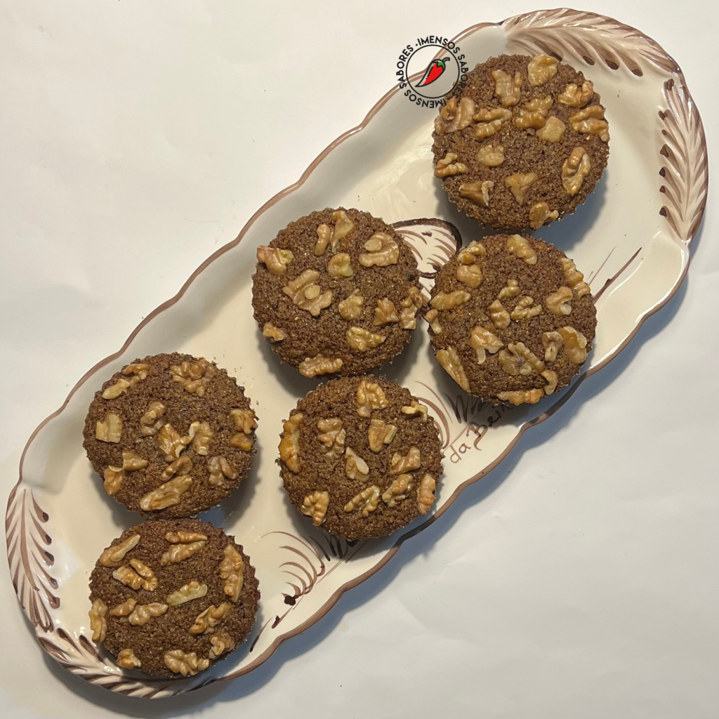 Muffins de quinoa com cenoura e nozes