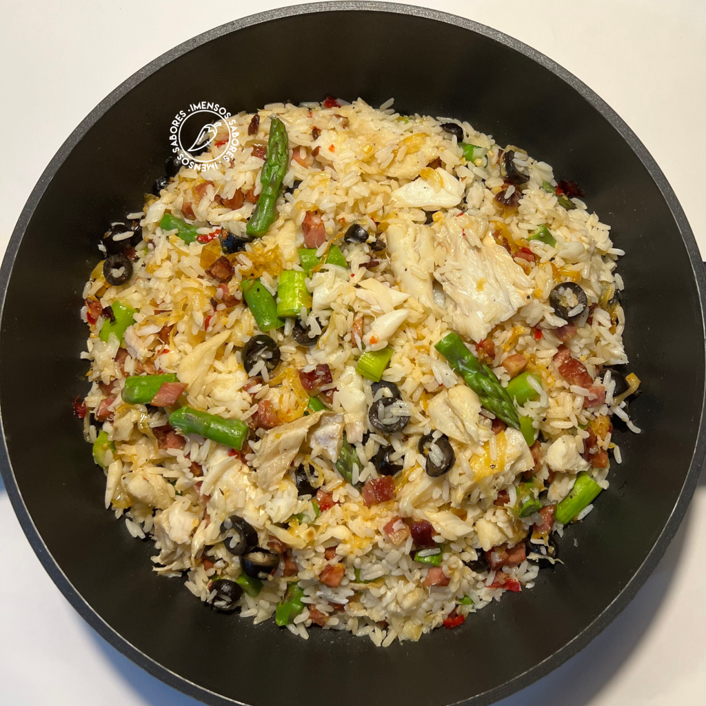 Arroz de bacalhau com bacon e aspargo