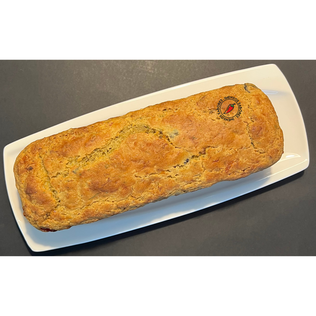 Pão de farinha de quinoa com bacalhau e anchova