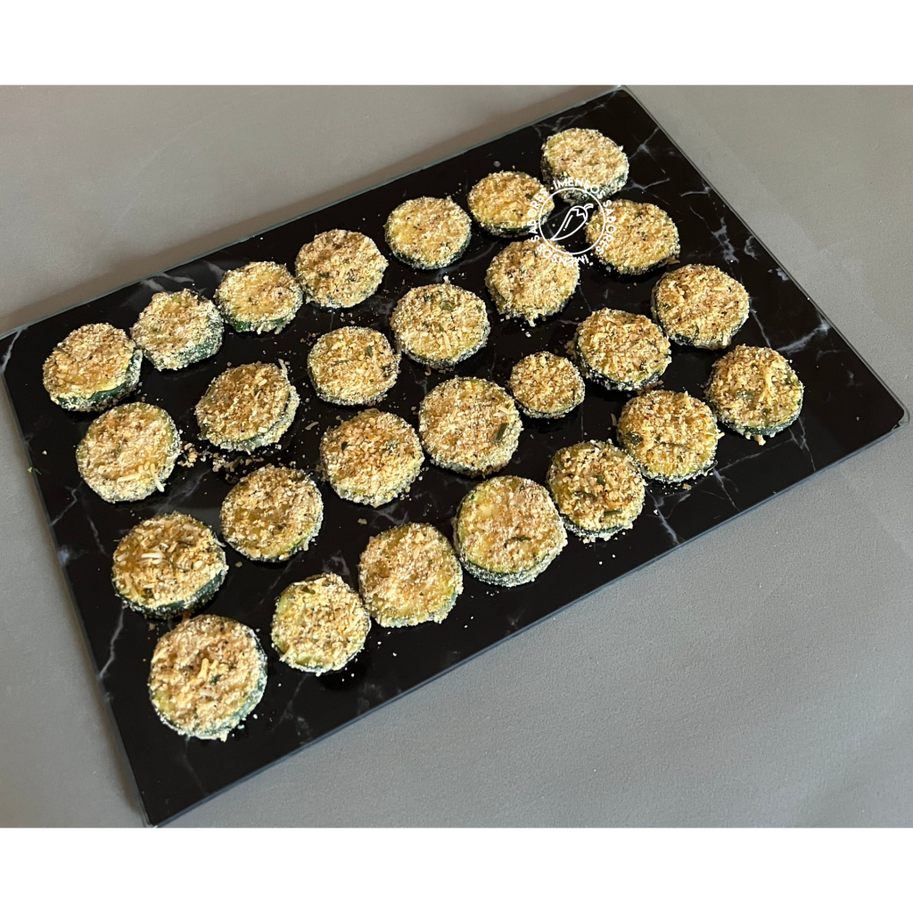 Chips de abobrinha (courgette) com queijo grana padano