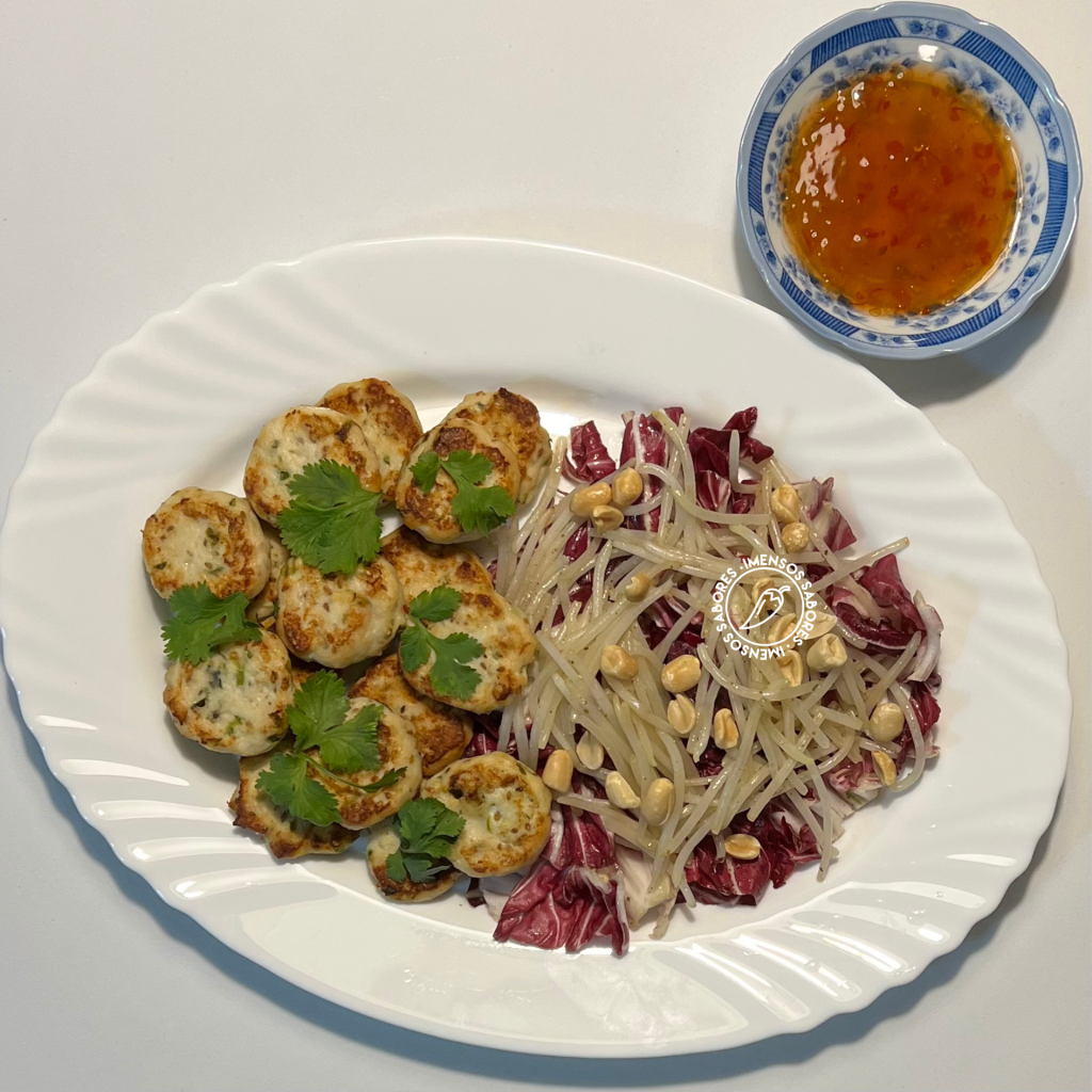 Bolinhos de frango orientais